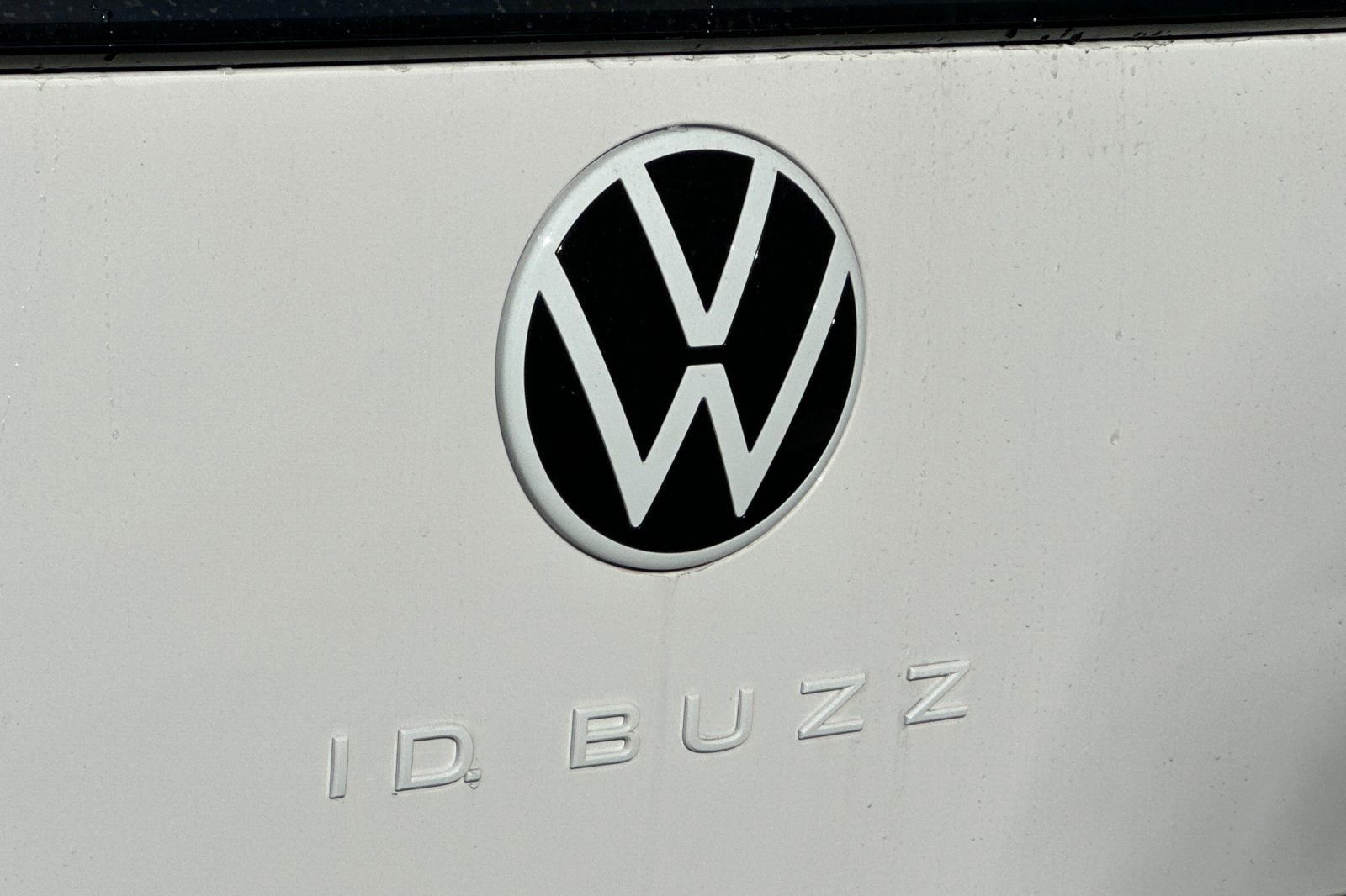 New 2025 Volkswagen ID. Buzz Pro S image 28