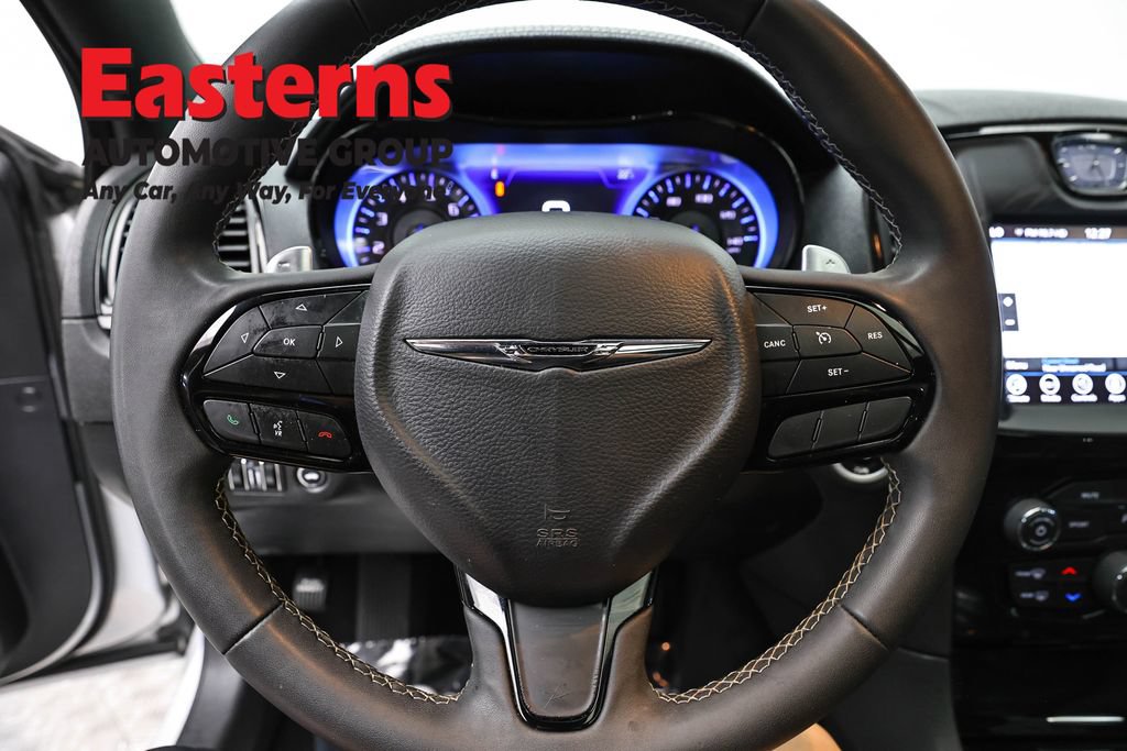 Used 2023 Chrysler 300 S RWD image 10