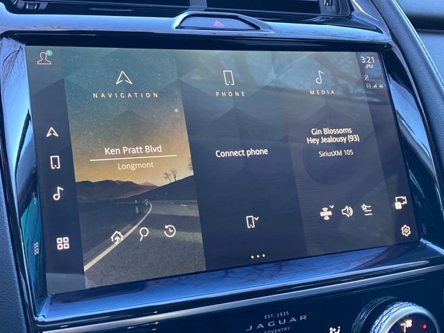 Used 2021 Jaguar E-PACE SE image 18