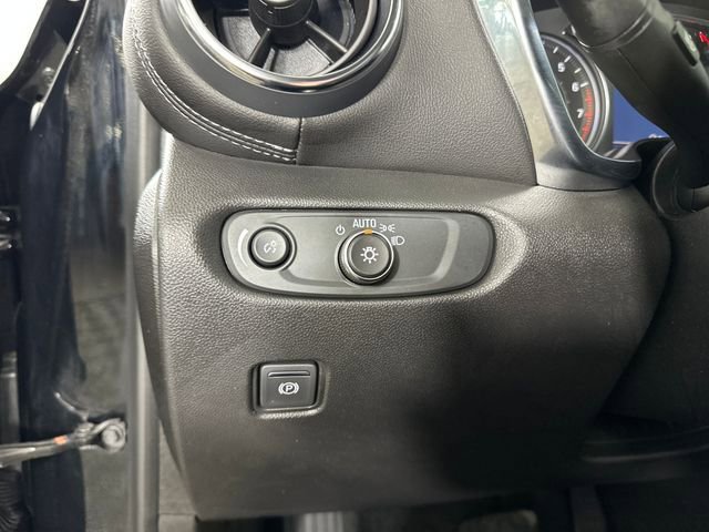 Used 2024 Chevrolet Blazer LT w/ Convenience Package FWD image 19