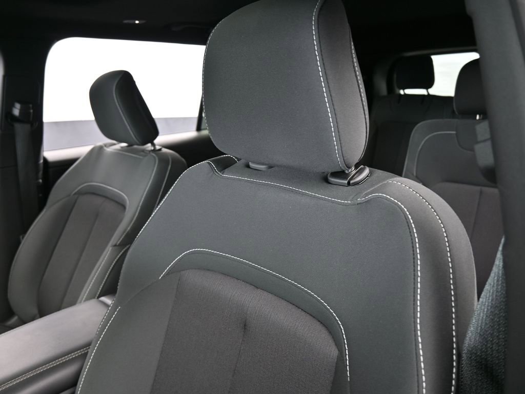 Used 2024 Jeep Grand Cherokee L Laredo image 15