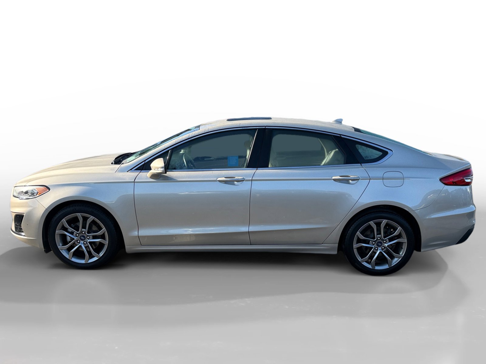 Used 2019 Ford Fusion SEL image 2