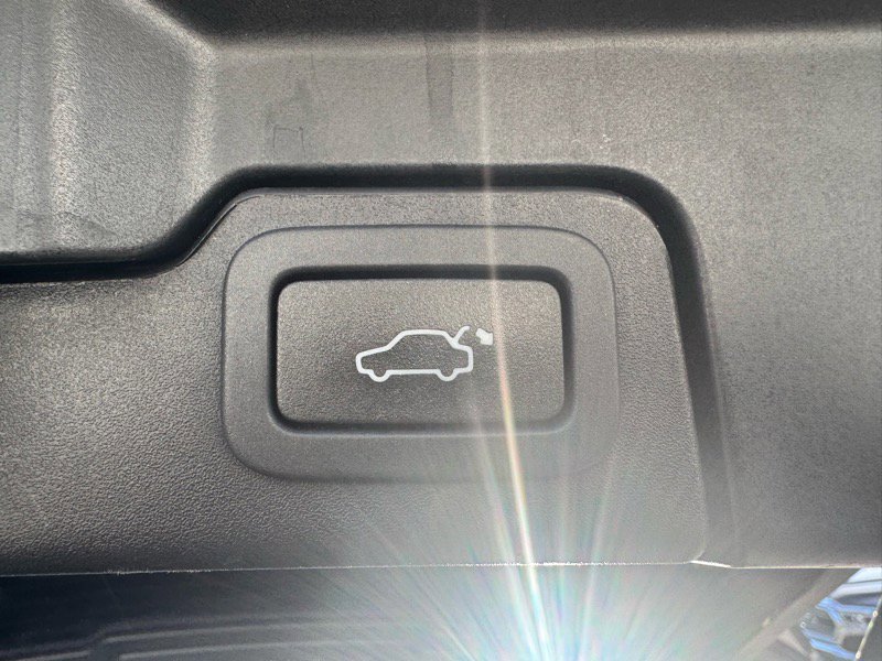 Used 2017 Land Rover Range Rover Evoque SE image 8