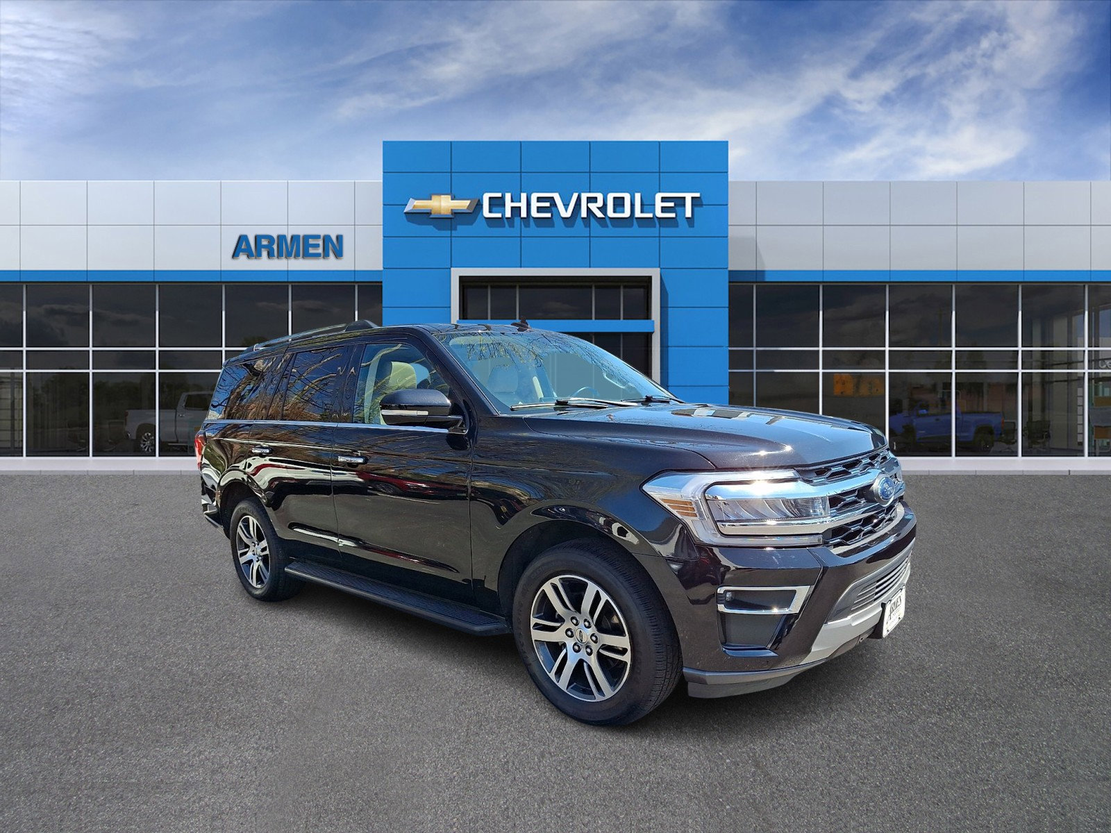 Used 2024 Ford Expedition Limited image 4