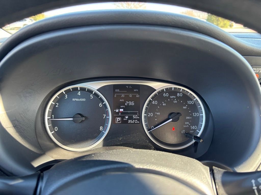 Used 2025 Nissan Kicks Play S image 17