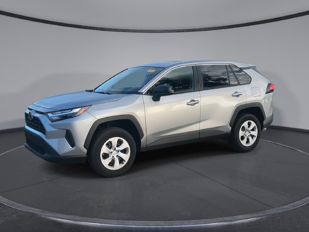 Used 2025 Toyota RAV4 LE FWD image 6