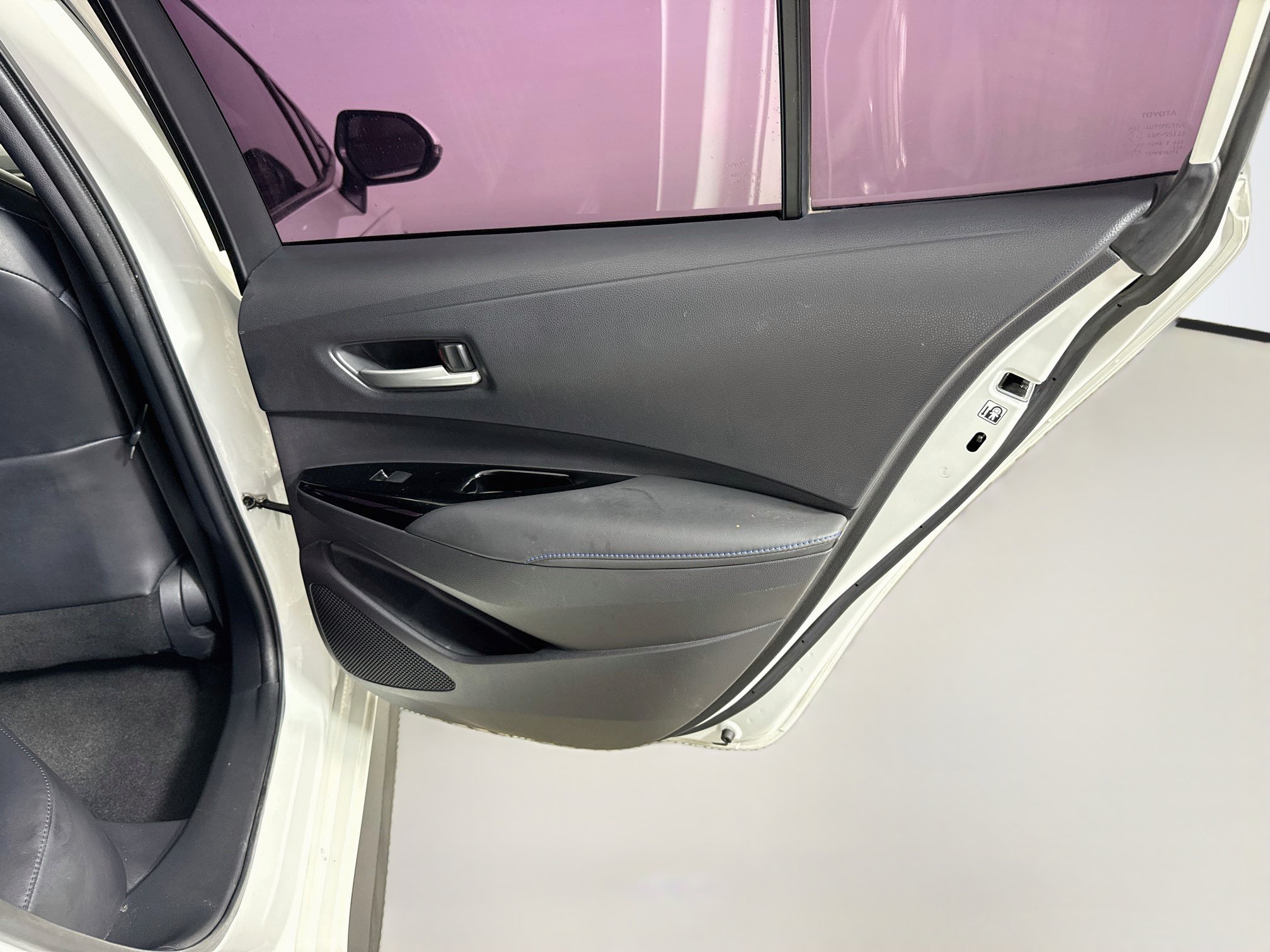 Used 2020 Toyota Corolla XSE FWD image 28