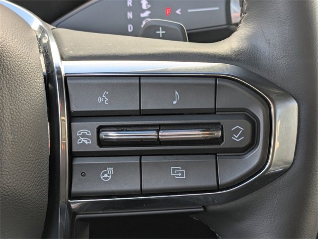 Used 2025 GMC Yukon Denali image 32