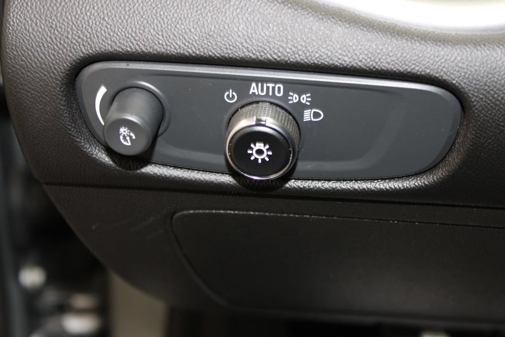 Used 2024 Chevrolet Malibu LT FWD image 32
