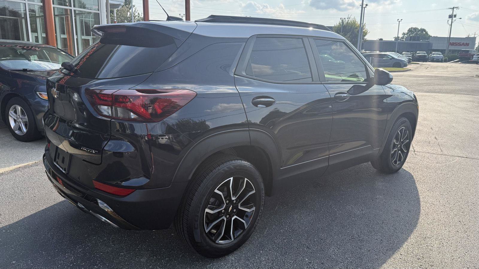 Used 2021 Chevrolet TrailBlazer ACTIV w/ Convenience Package FWD image 12