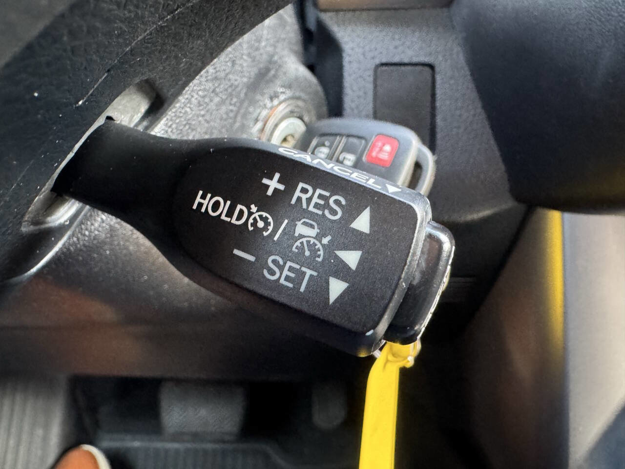 Used 2018 Toyota RAV4 LE image 44