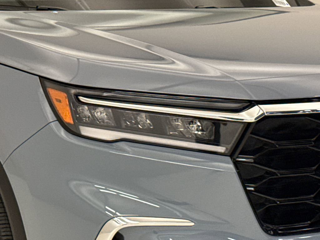 Certified 2025 Honda Pilot Elite image 5