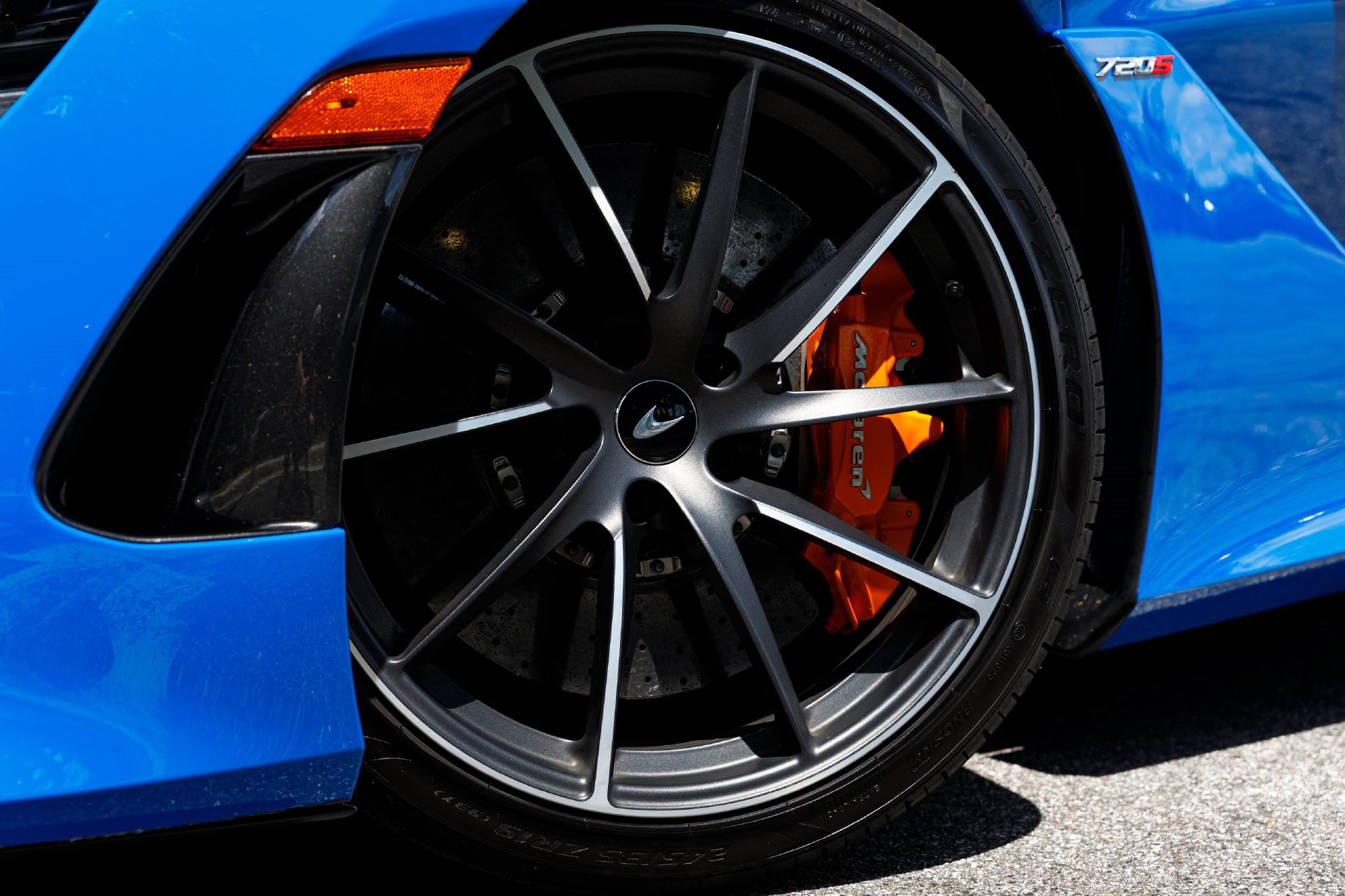 Used 2019 McLaren 720S Luxury RWD image 16