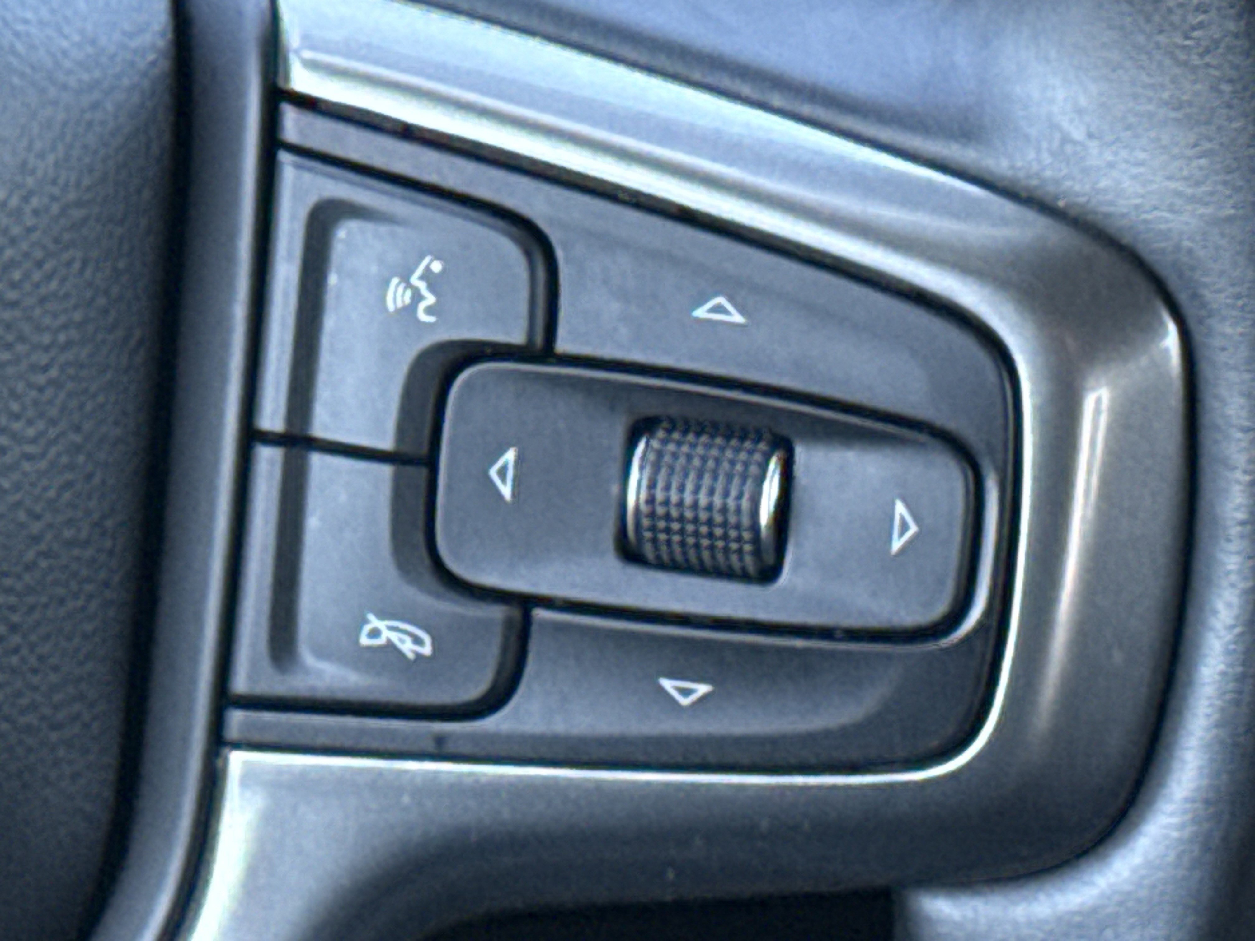 Used 2023 Chevrolet Silverado 1500 RST AWD/4WD image 29