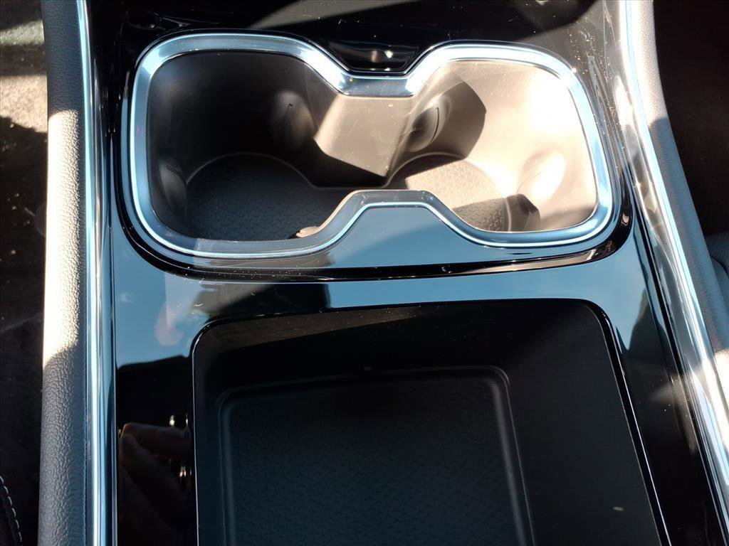 New 2026 Chevrolet Traverse LT w/ Driver Confidence Package image 24