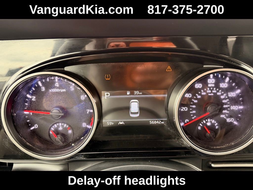 Used 2024 Kia Carnival EX image 20