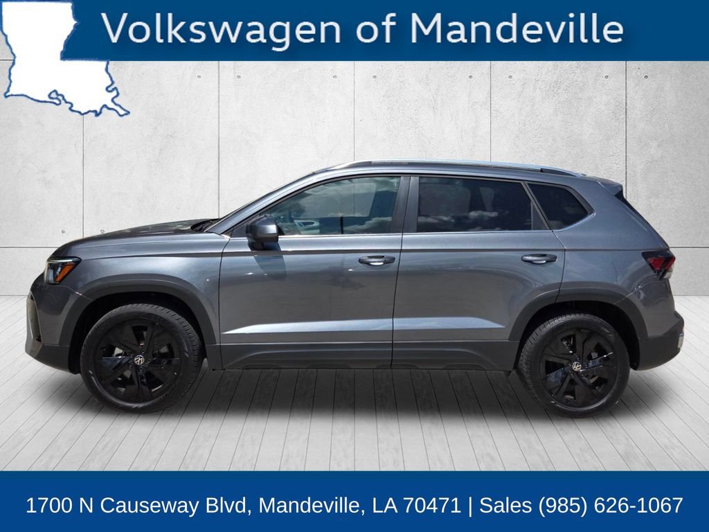 Certified 2025 Volkswagen Taos SE FWD image 2