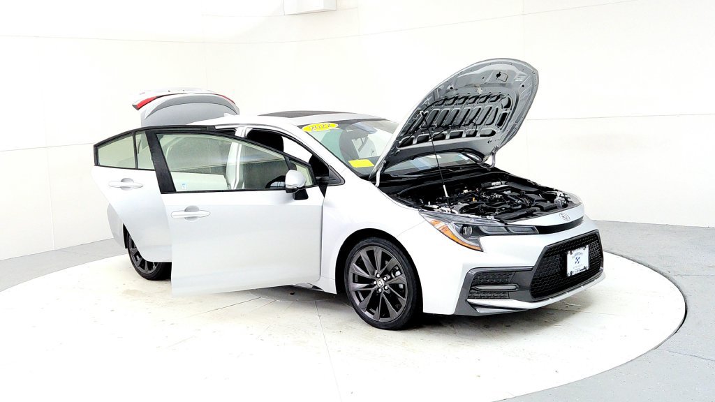 Certified 2022 Toyota Corolla SE w/ SE Premium Package FWD image 12