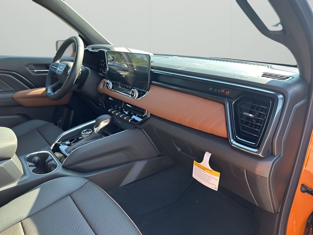 New 2026 GMC Canyon AT4 w/ AT4 Premium Package image 14