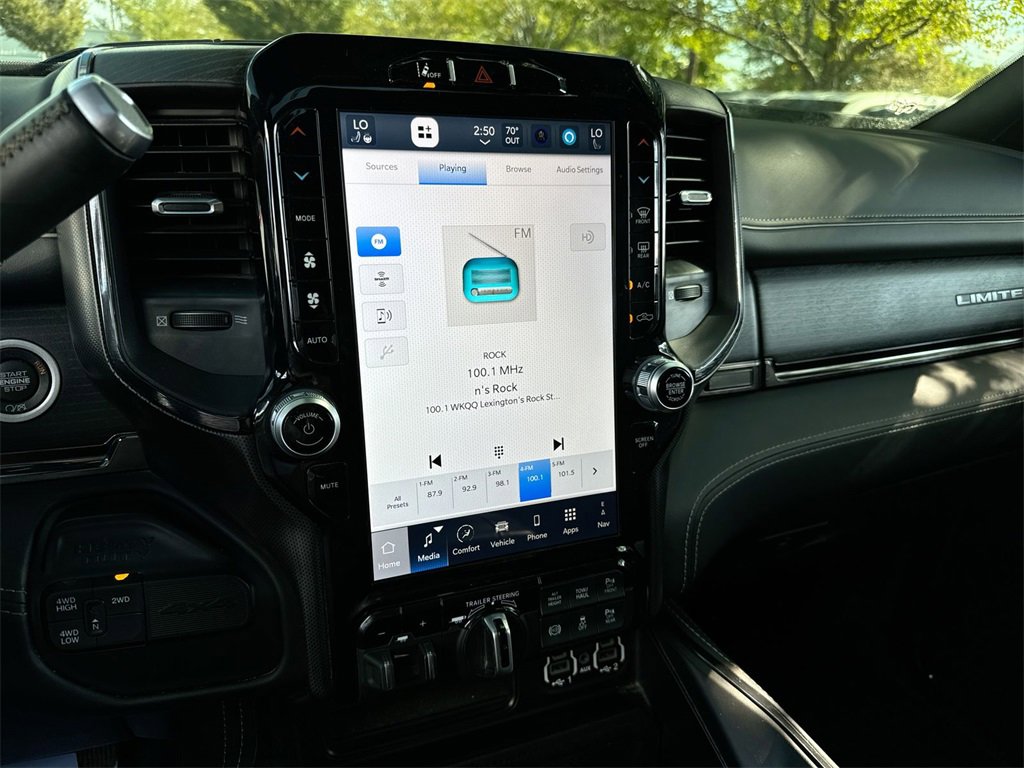 Used 2024 RAM 2500 Limited image 13