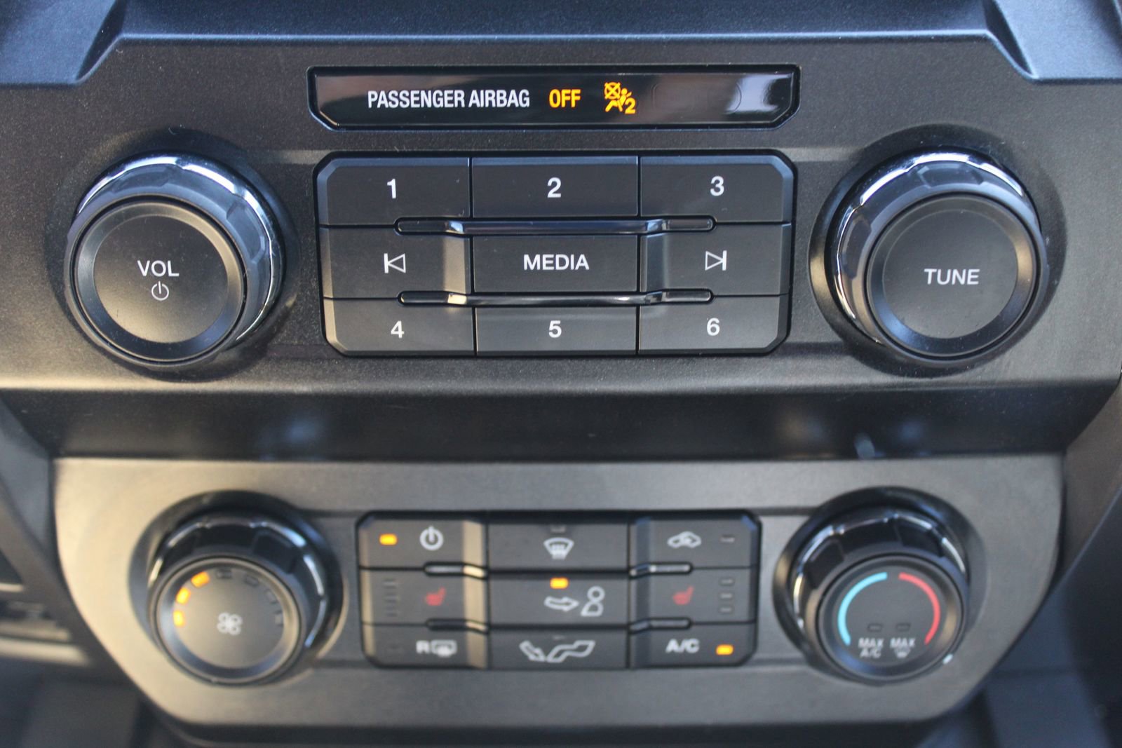 Used 2019 Ford F150 XLT w/ Equipment Group 302A Luxury image 34