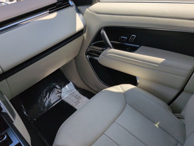 Used 2023 Land Rover Range Rover SE AWD/4WD image 17
