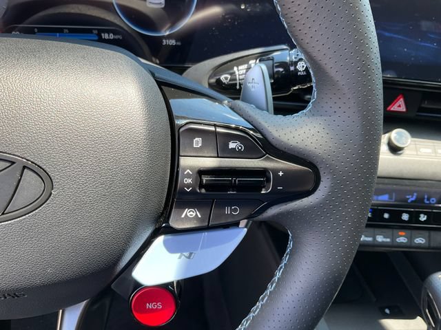 Used 2025 Hyundai Elantra N FWD image 13