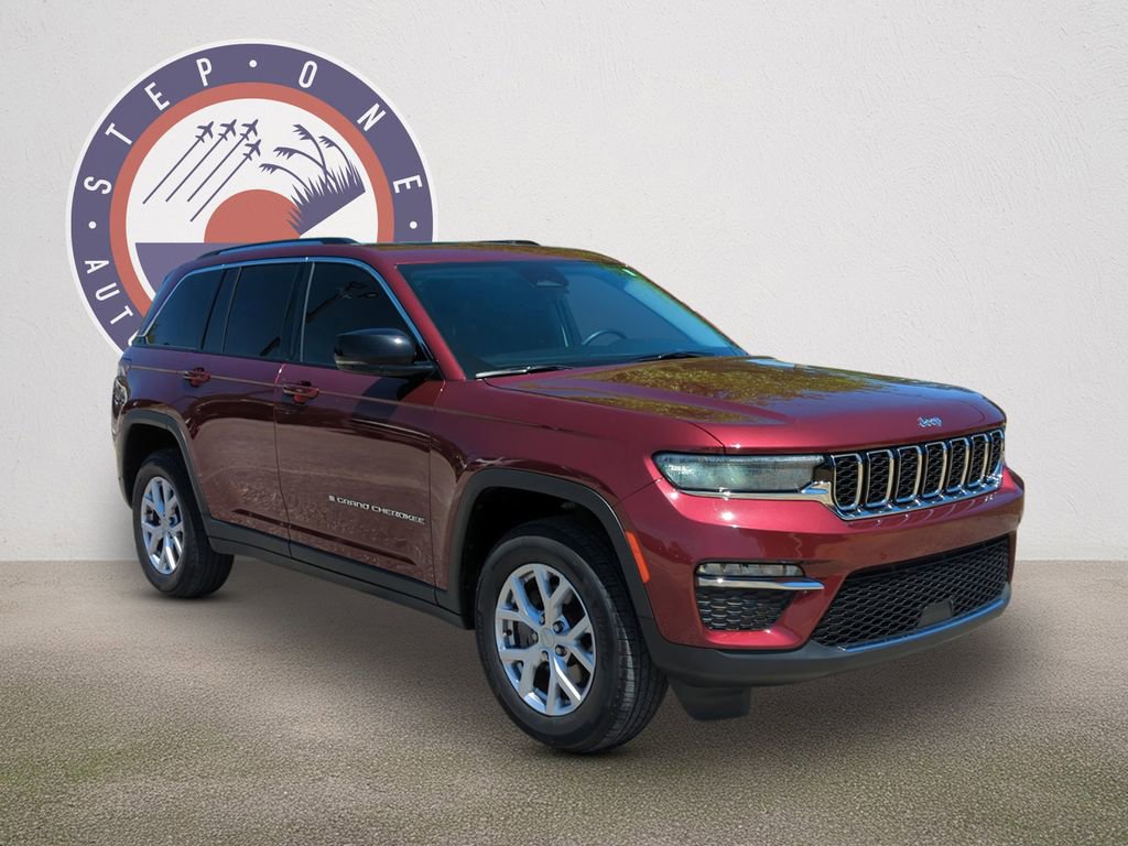 Used 2022 Jeep Grand Cherokee Limited image 2