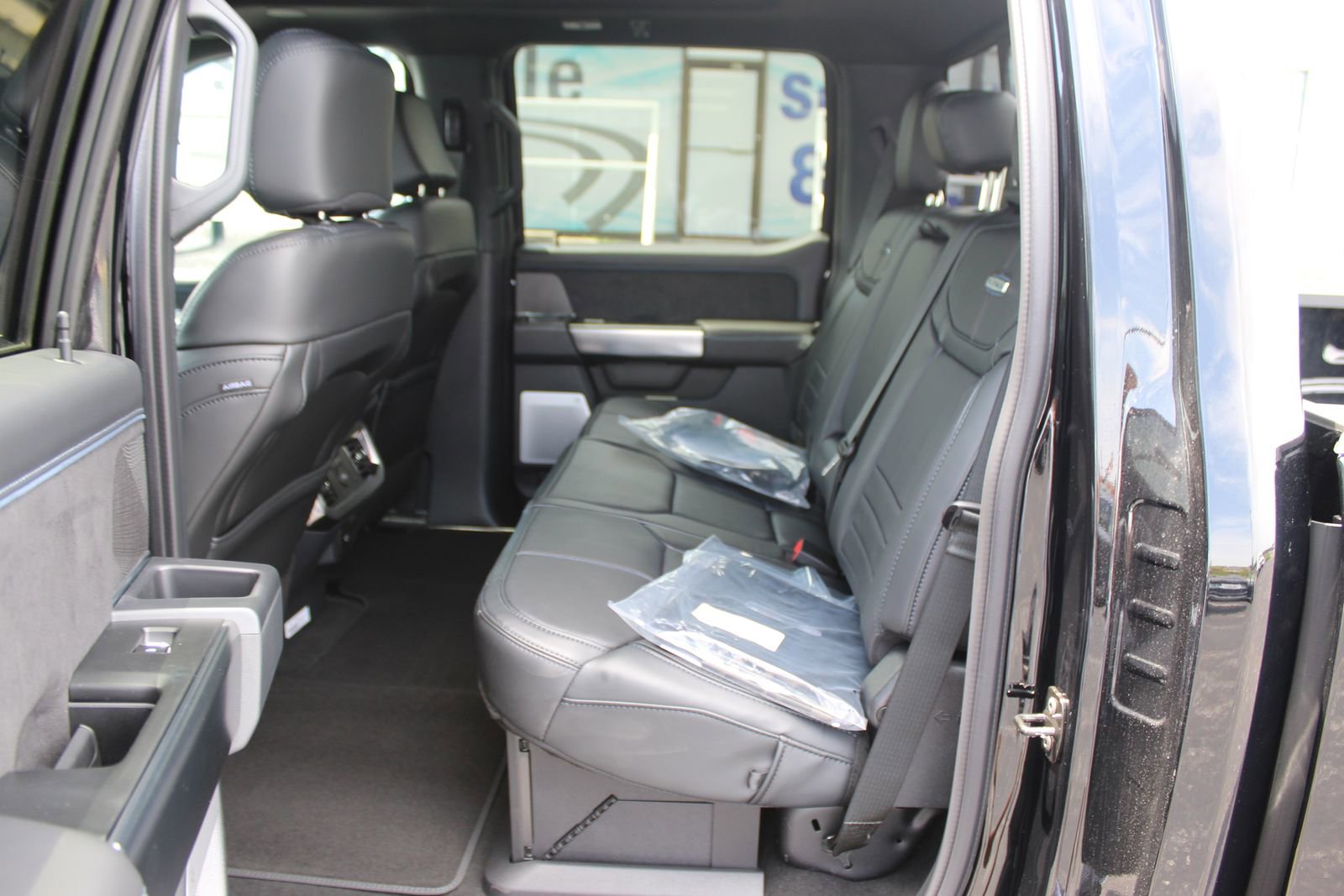 New 2025 Ford F250 Platinum image 18