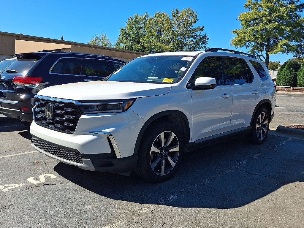 Used 2025 Honda Pilot Touring