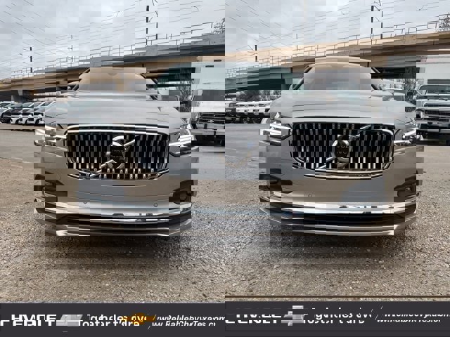 Used 2023 Volvo S90 B6 Ultimate image 2