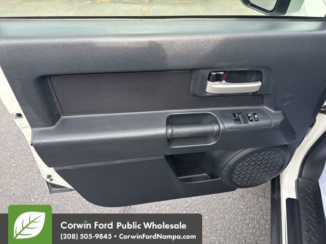 Used 2012 Toyota FJ Cruiser 4WD image 15