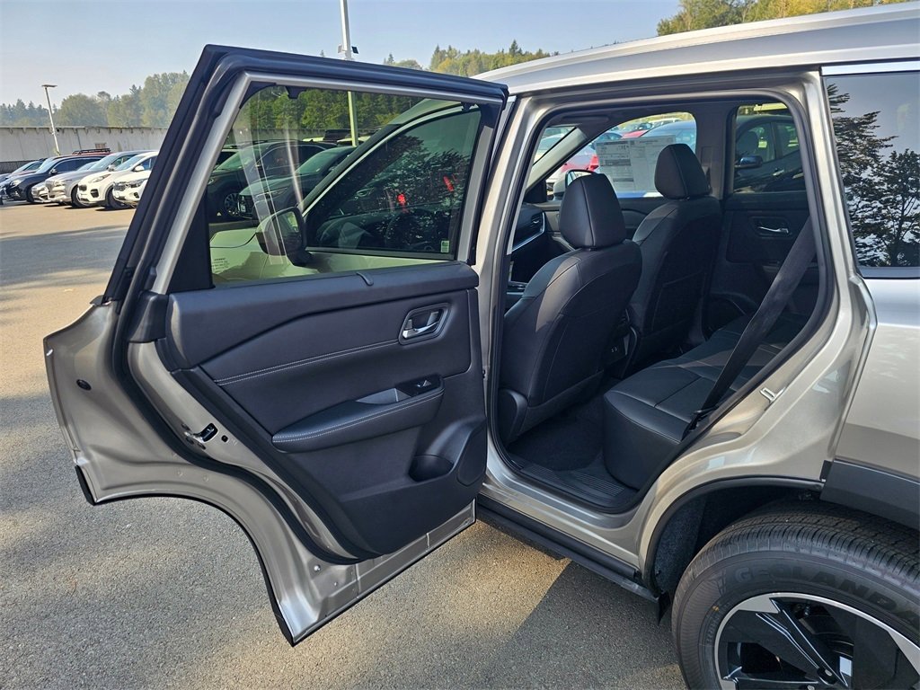 New 2026 Nissan Rogue SV image 20
