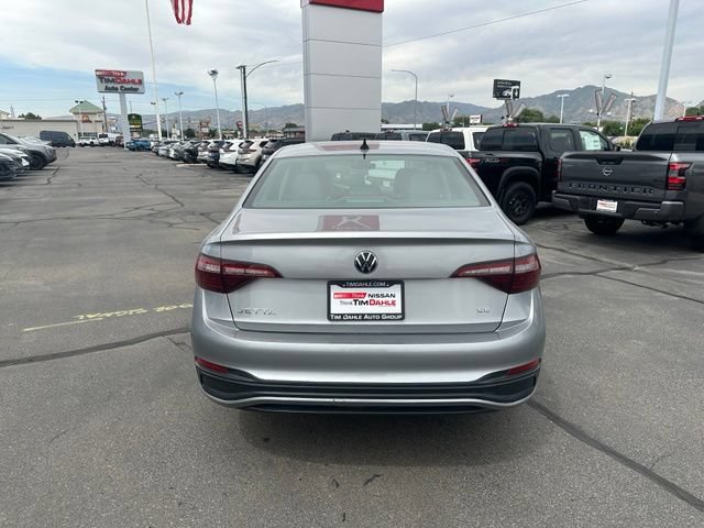 Used 2024 Volkswagen Jetta SE FWD image 10