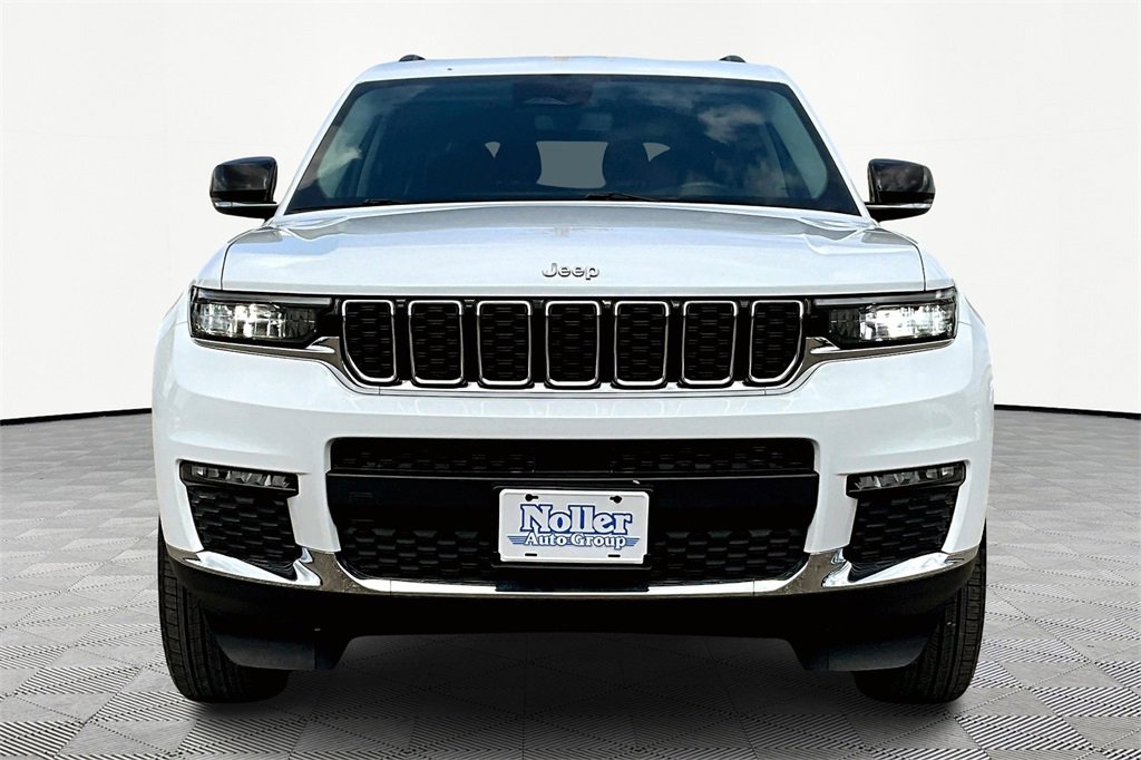 Used 2022 Jeep Grand Cherokee L Limited image 3