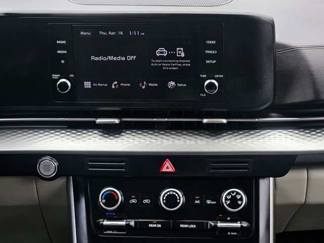 Used 2023 Kia Carnival LX image 21