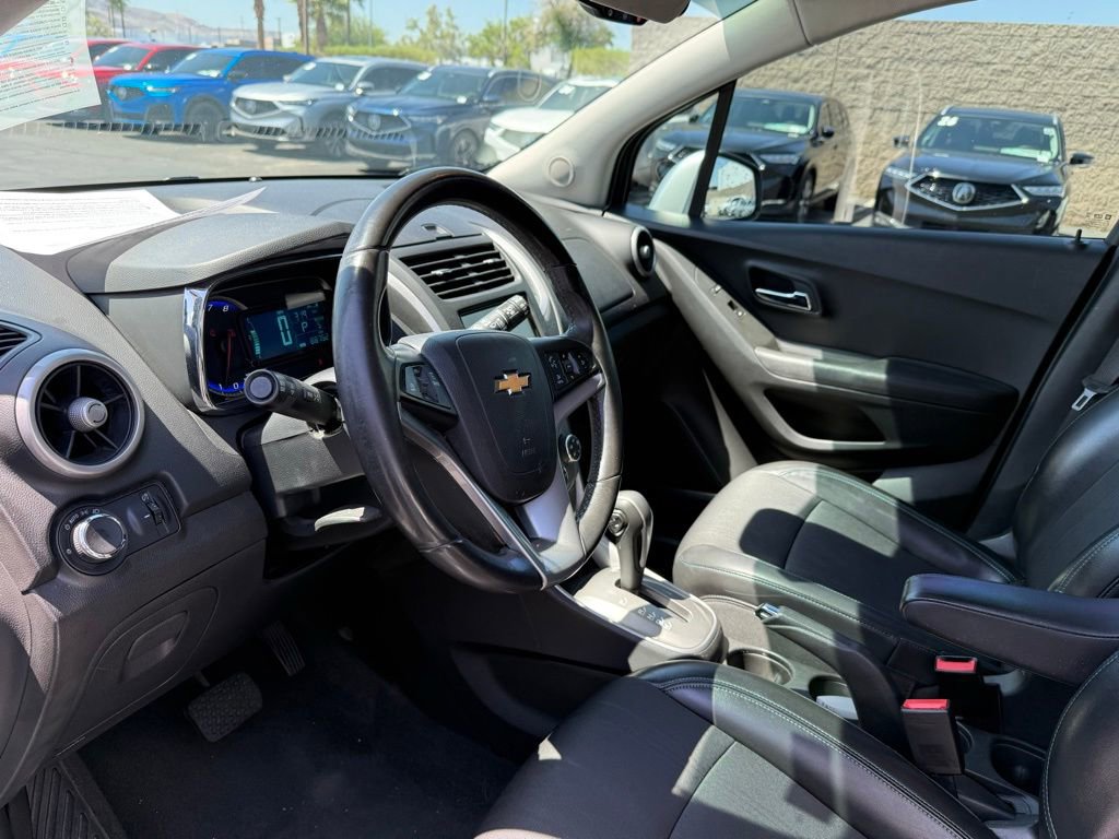Used 2016 Chevrolet Trax LT w/ LT Convenience Package FWD image 10