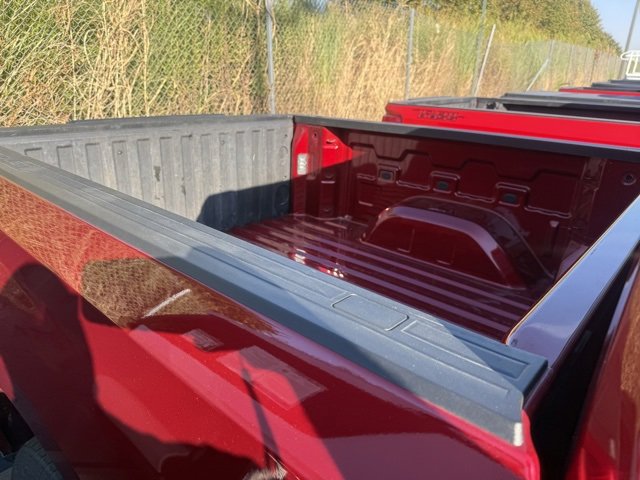 Used 2021 Chevrolet Silverado 1500 LT w/ Z71 Off-Road Package image 8