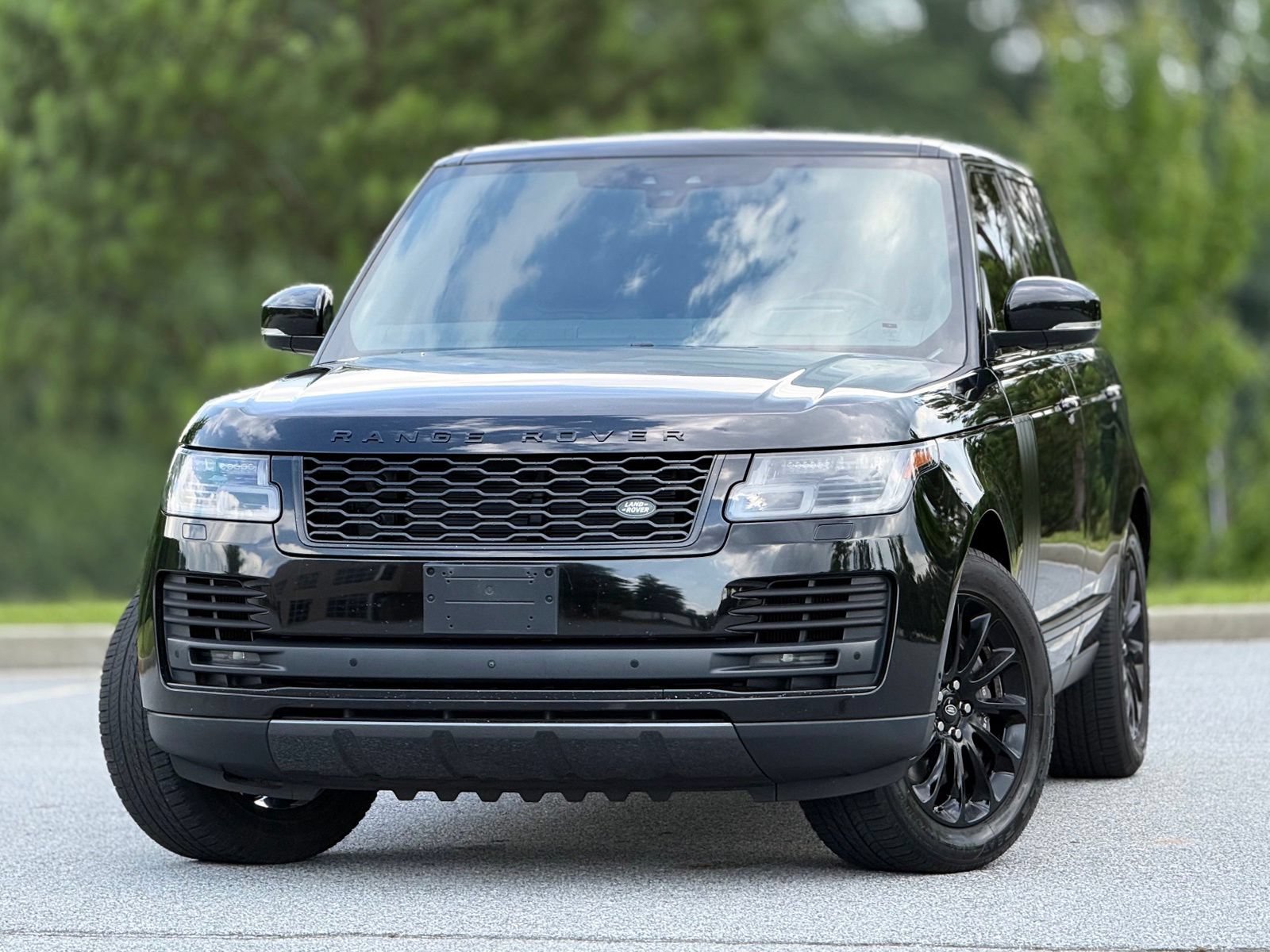 Used 2019 Land Rover Range Rover HSE AWD/4WD image 2