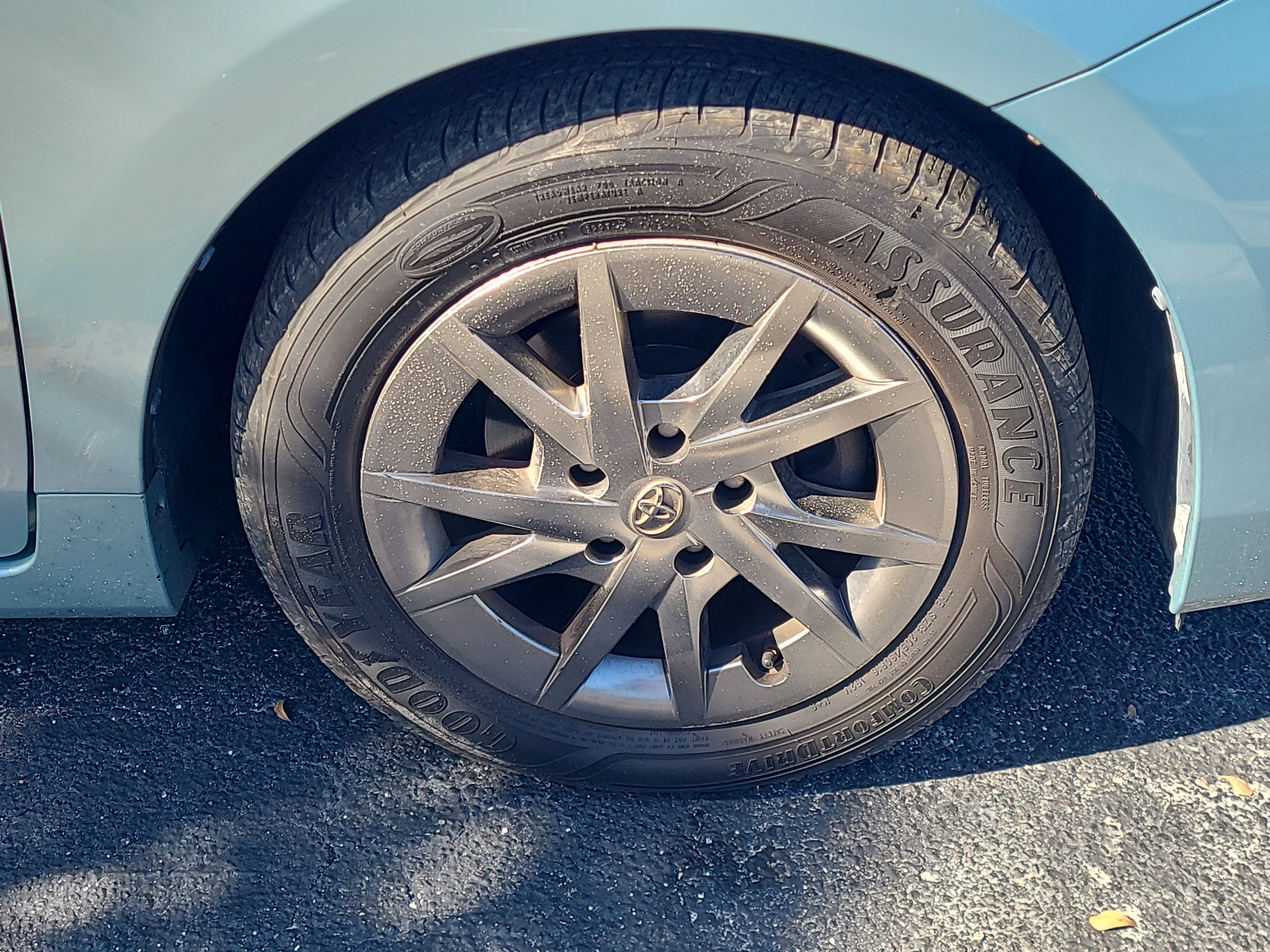 Used 2015 Toyota Prius V Three image 7