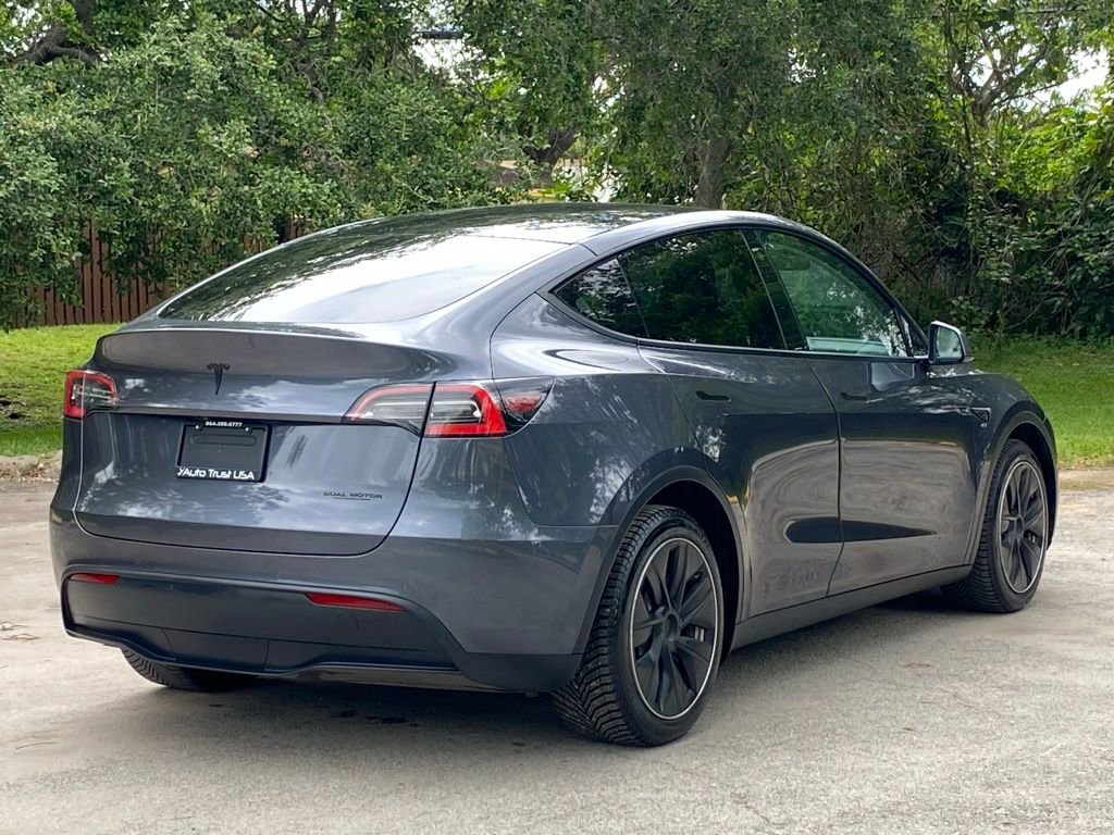 Used 2021 Tesla Model Y Long Range AWD/4WD image 10