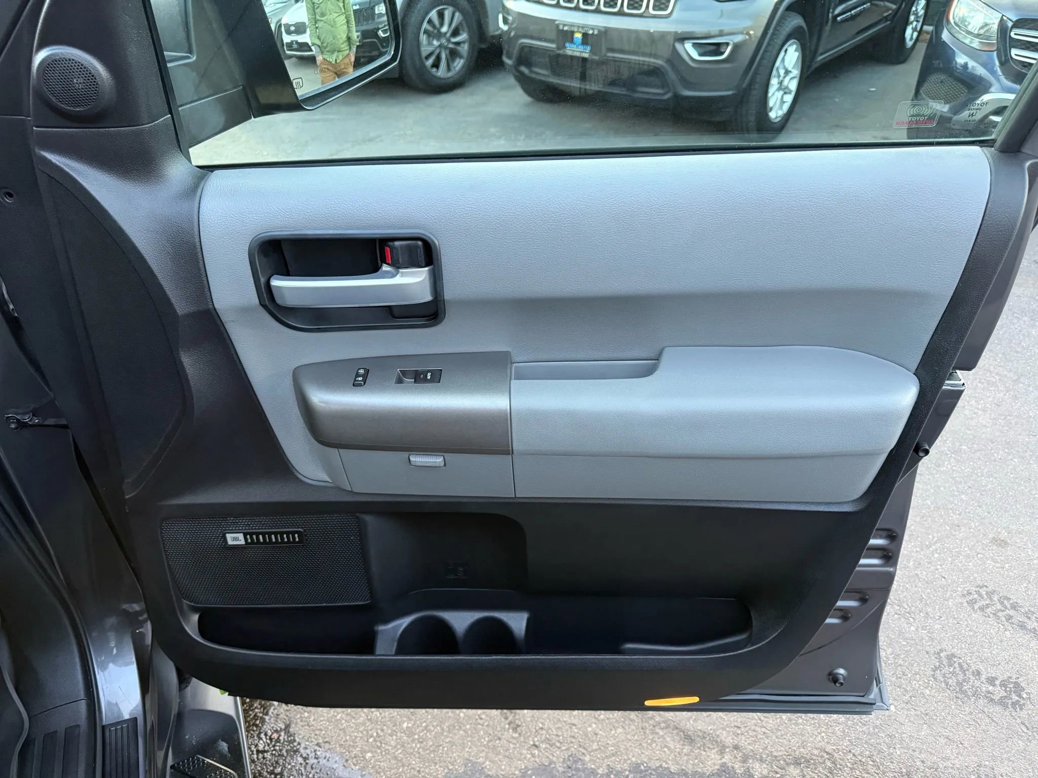 Used 2017 Toyota Sequoia Limited w/ Safety & Convenience Package image 45