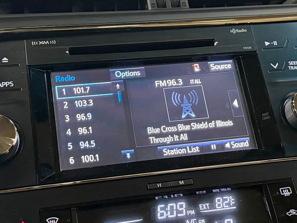 Used 2018 Toyota Avalon XLE Premium w/ All Weather Liner Package FWD image 18