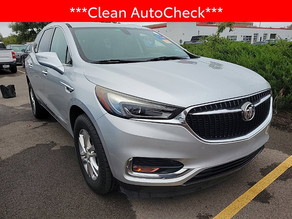 Used 2018 Buick Enclave Essence FWD image 3