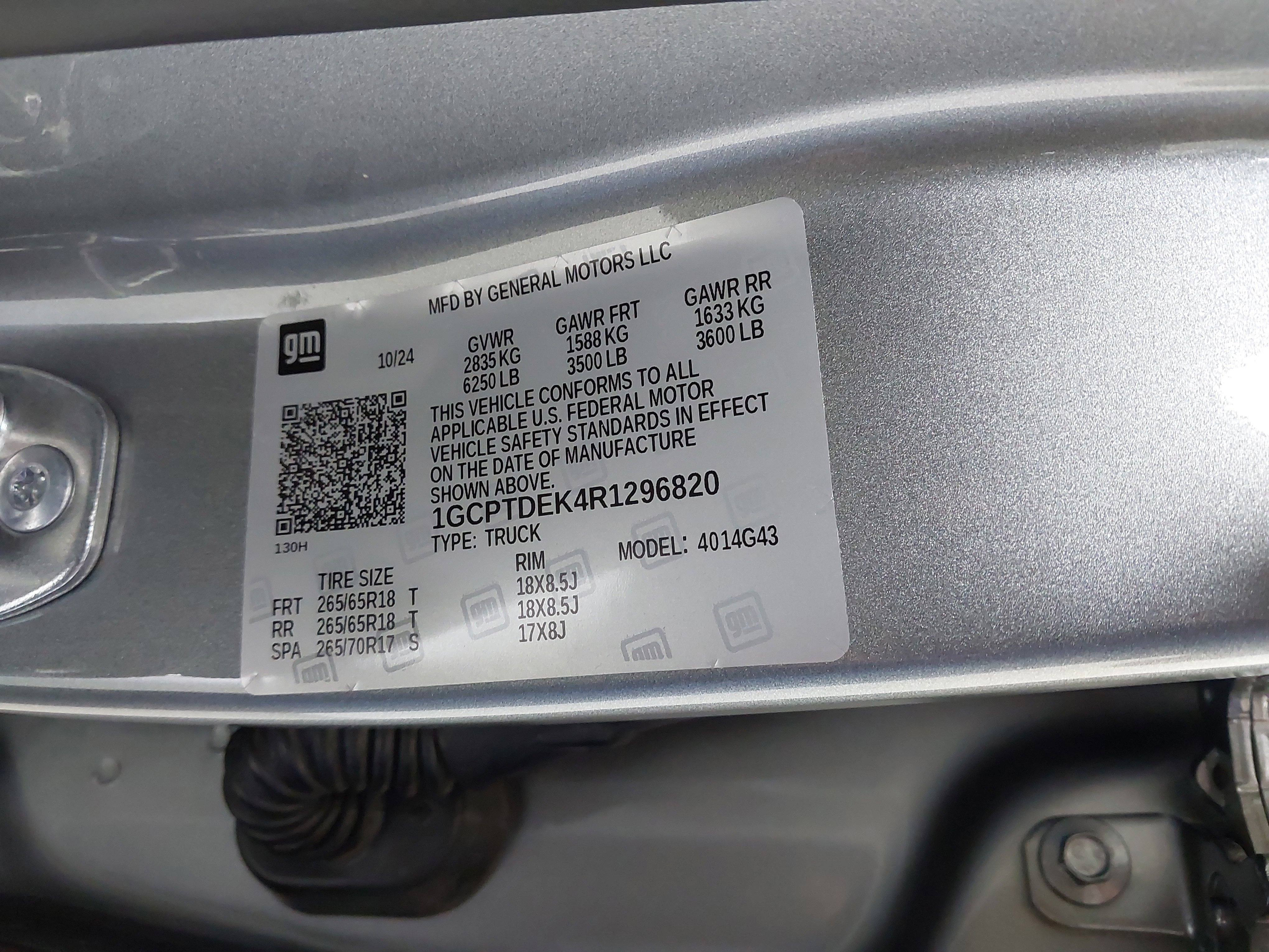 Used 2024 Chevrolet Colorado Z71 w/ Z71 Convenience Package 2 image 34