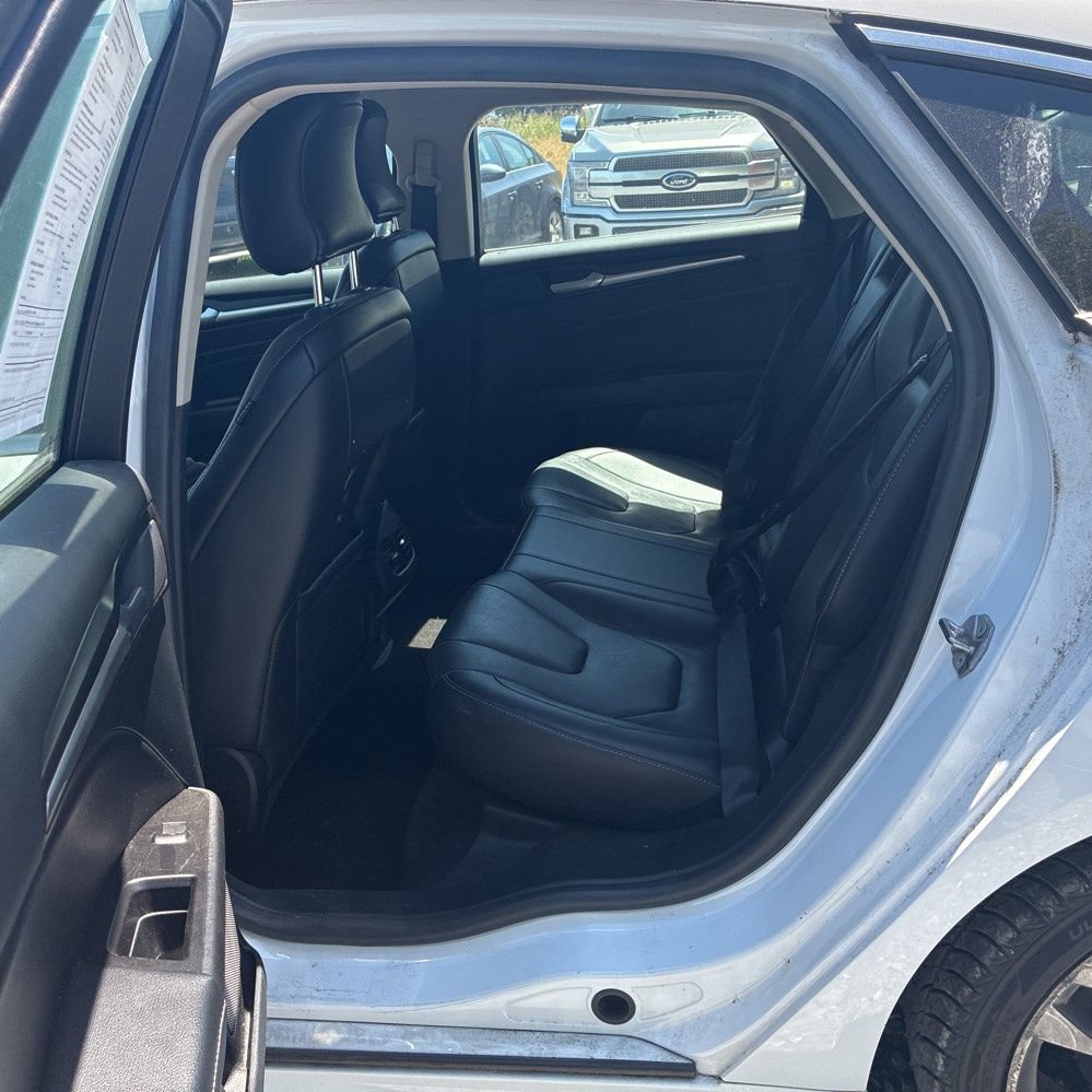 Used 2019 Ford Fusion Titanium AWD/4WD image 3