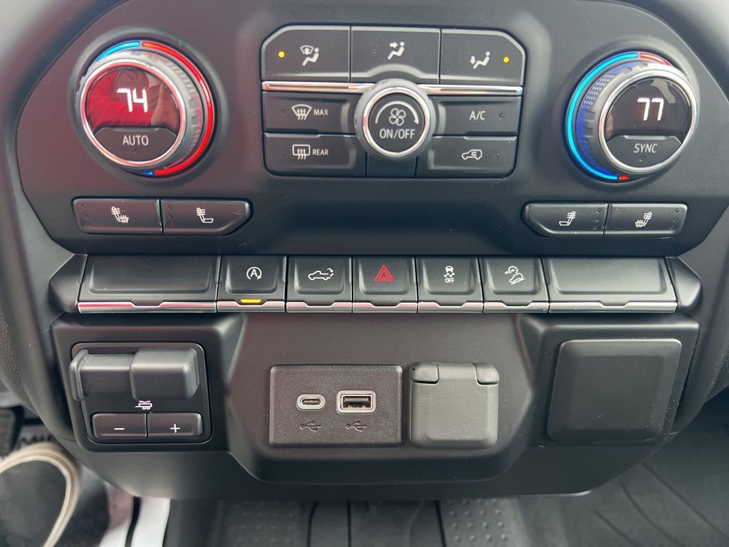 Used 2019 Chevrolet Silverado 1500 RST image 21