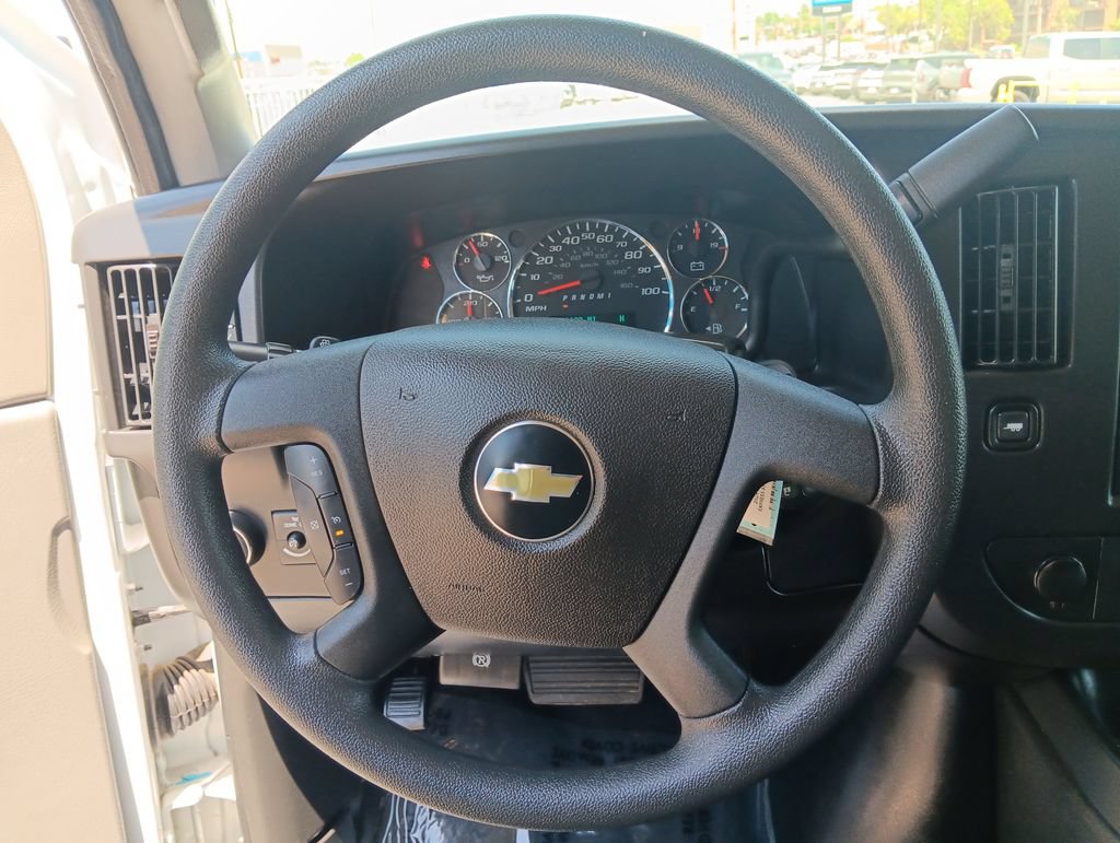 Used 2025 Chevrolet Express 3500 LS RWD image 14