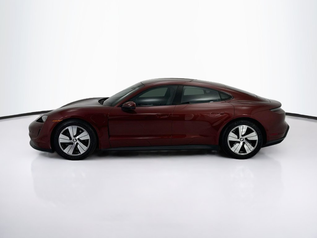 Used 2022 Porsche Taycan RWD image 8