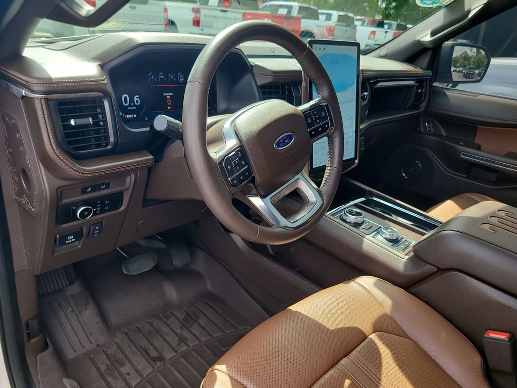 Used 2024 Ford Expedition Max King Ranch image 19